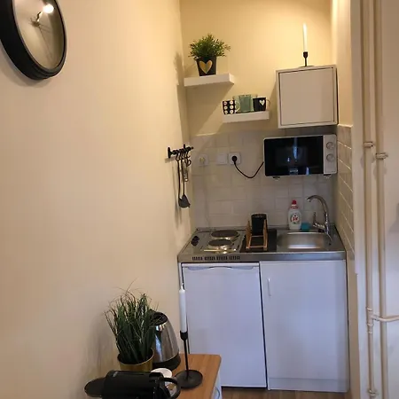 Black & White • Black Apartman *