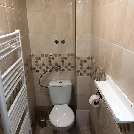 Apartman Black & White • Black *