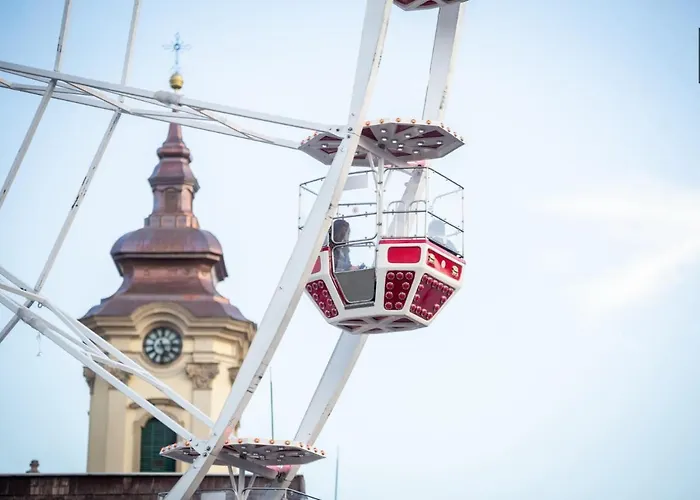 Black & White • Black Eger